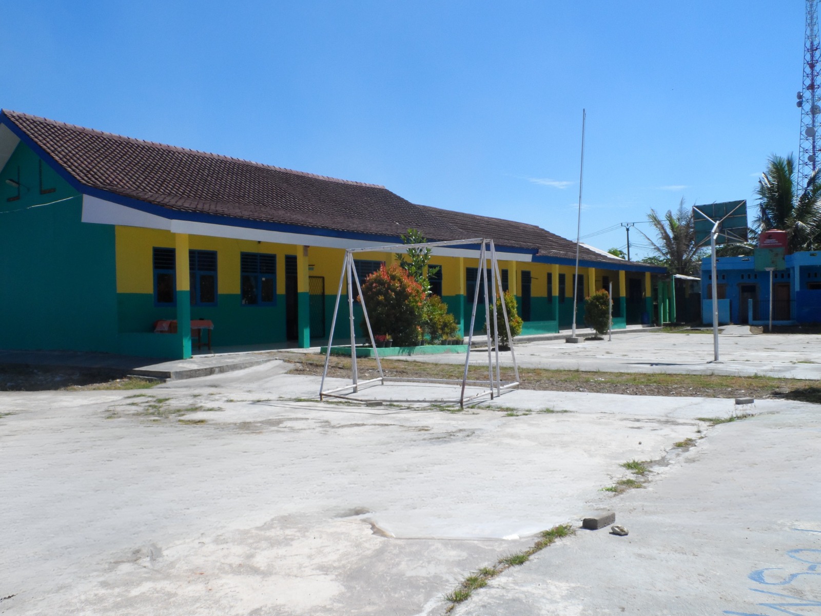 SMP AL AZIZIYAH